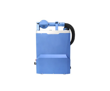 ﻿Backpack Cleaning Machine Cleans High-altitude Stone Walls