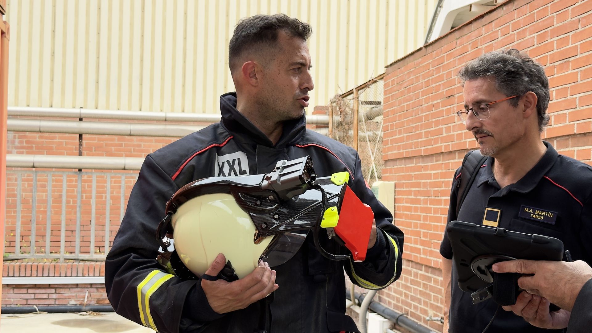 Barcelona firefighters talking about the iFalconHM system