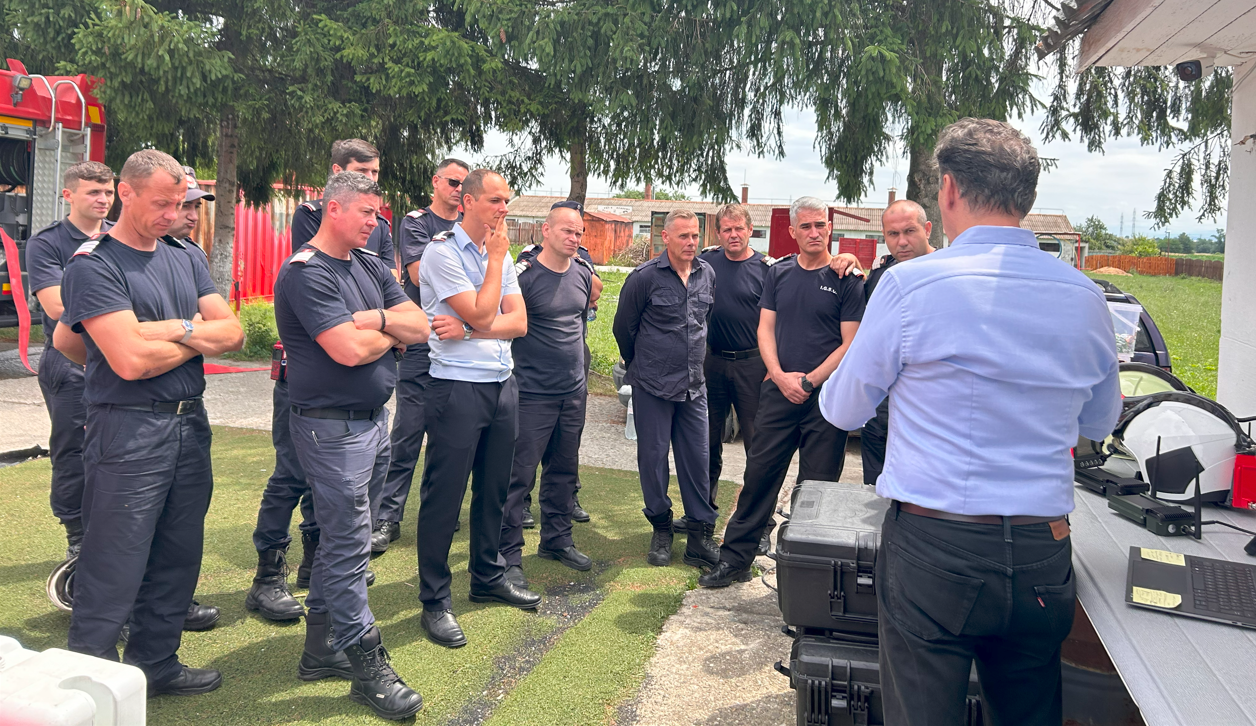 Romanian firefighters being presented to the iFalcon system